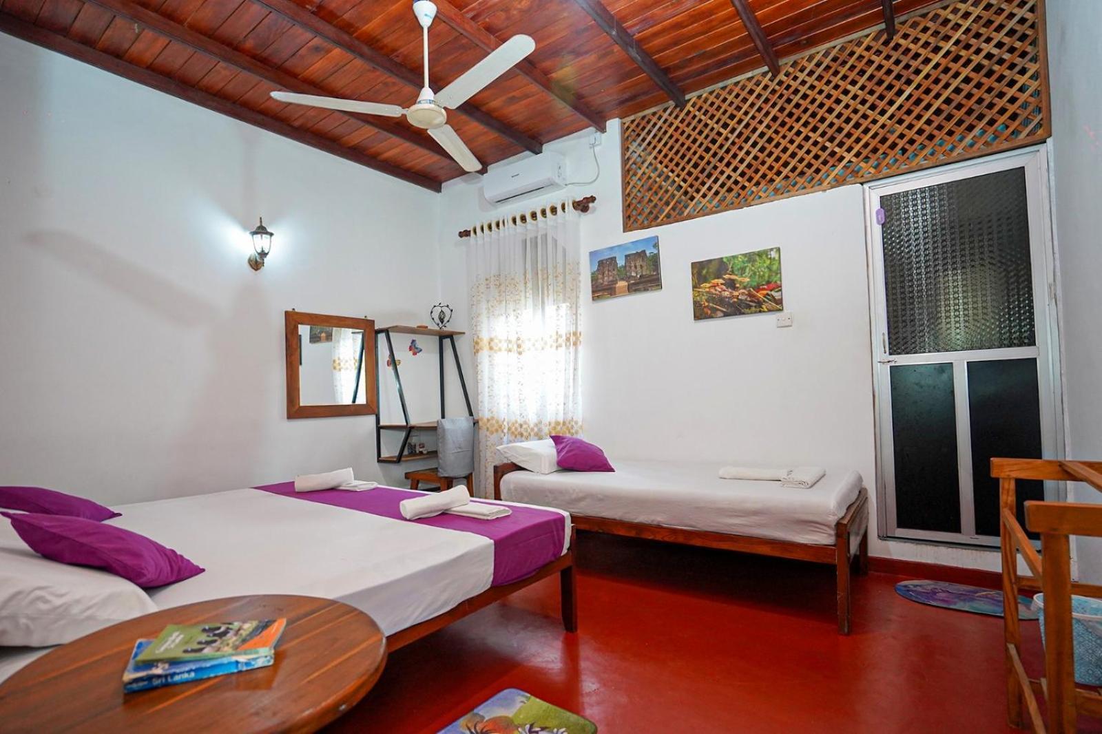 4Ty Two Homestay Galle Εξωτερικό φωτογραφία
